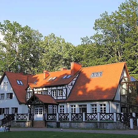 Lesniczowka Nibork Bed & Breakfast 3*