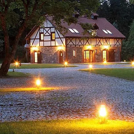 Lesniczowka Nibork Bed & Breakfast 3*