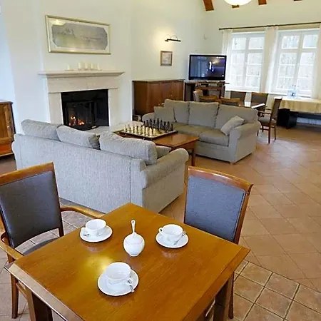 Lesniczowka Nibork Bed & Breakfast