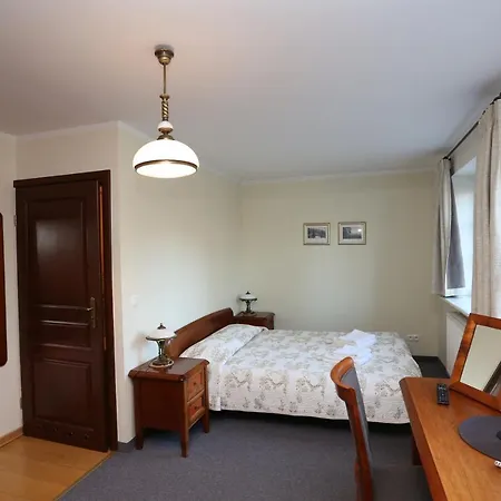 Lesniczowka Nibork ベッド・アンド・ブレックファスト 3*