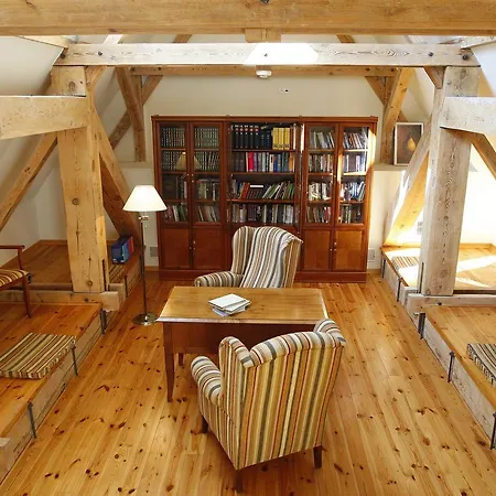 ベッド・アンド・ブレックファスト Lesniczowka Nibork 3*