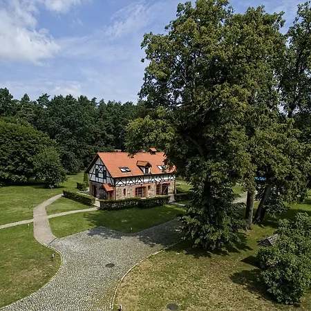 ベッド・アンド・ブレックファスト Lesniczowka Nibork ニジツァ