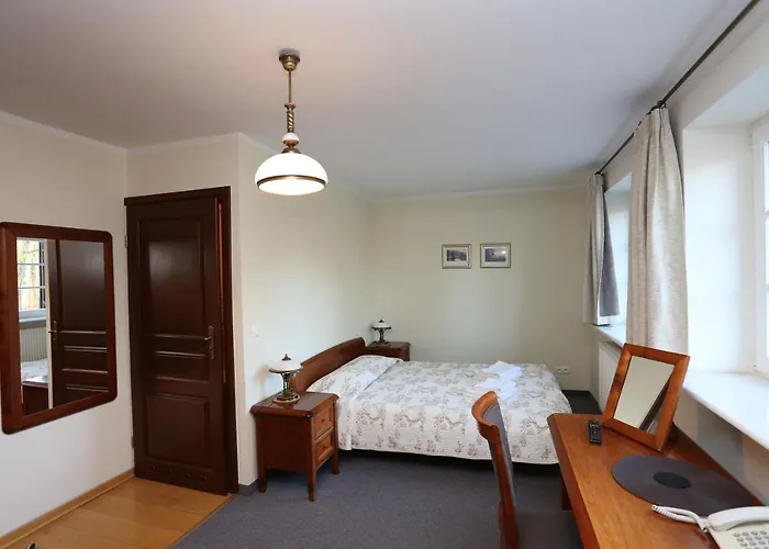 Lesniczowka Nibork Bed & Breakfast 3*