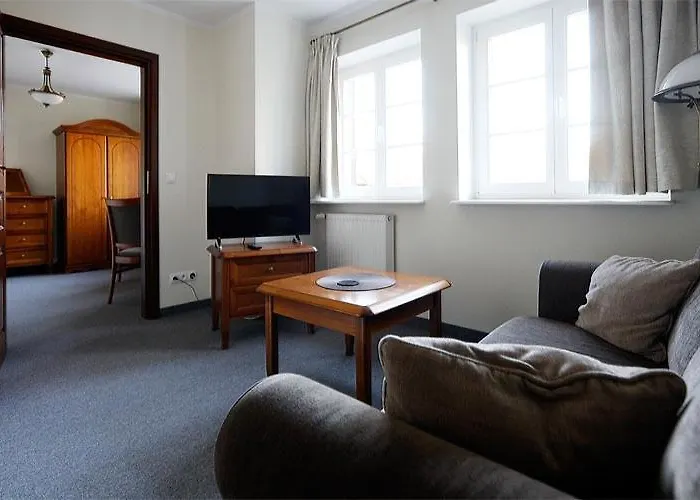 Lesniczowka Nibork Bed & Breakfast 3*